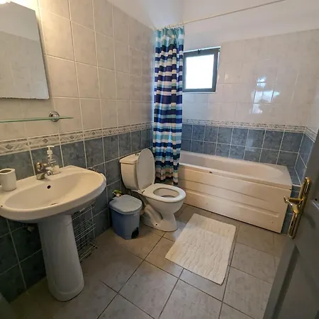Villa 4 Bedroom In Edremit North Cyprus Kyrenia (Northern Cyprus)